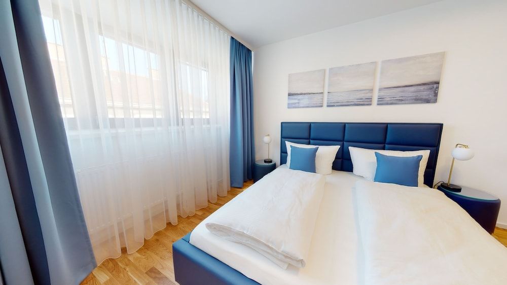 Cloud Studio, Studio Apartment