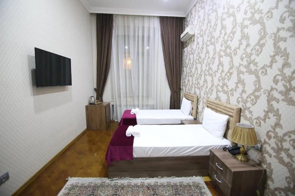 Standard Twin Room, City View