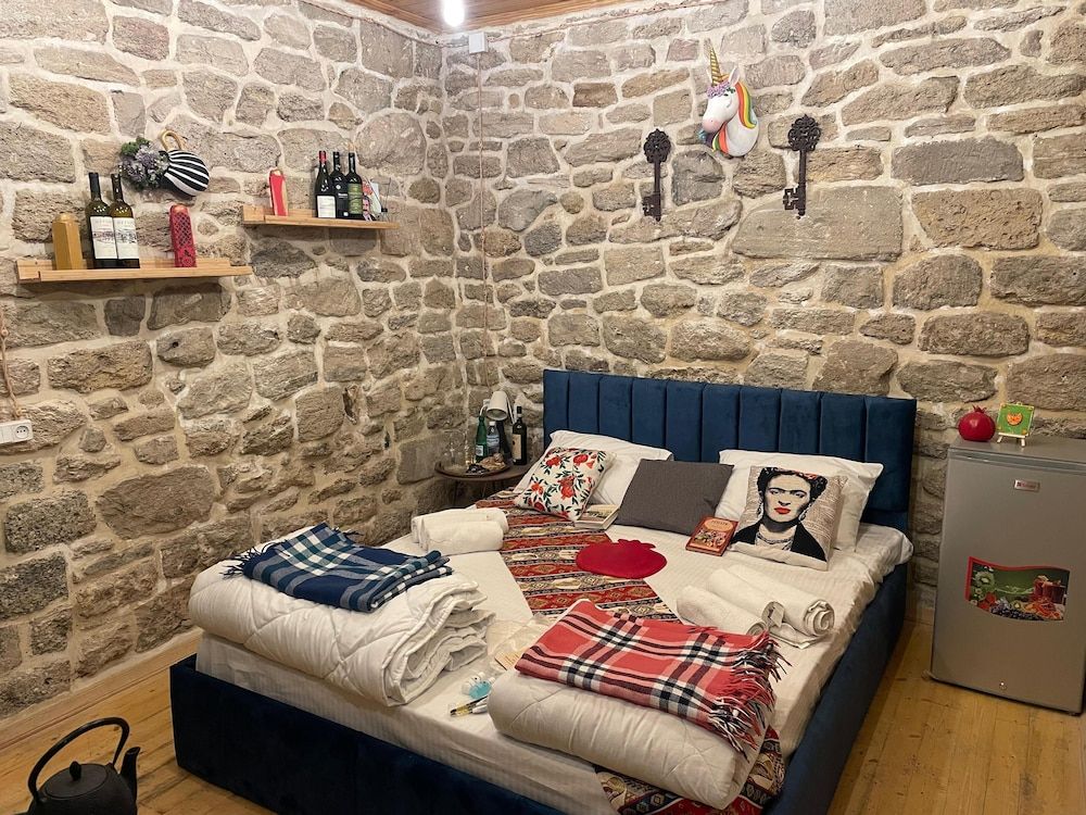 Old Rooms Hotel Standard Double Room 7