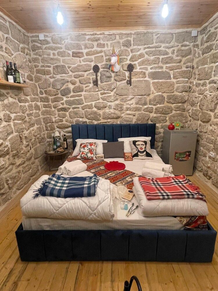 Old Rooms Hotel Standard Double Room 6