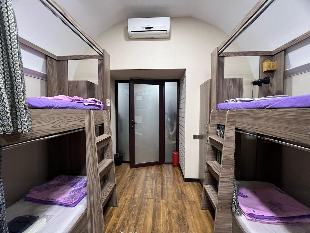 Comfort Shared Dormitory, Mixed Dorm, Non Smoking, Courtyard View