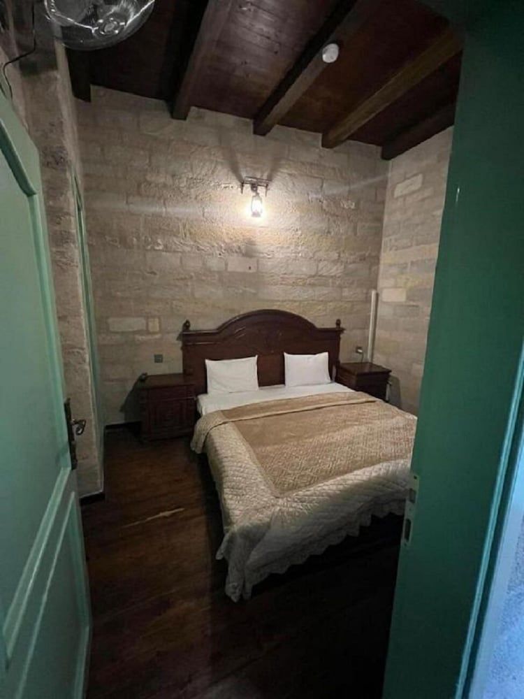 Sazeli Old Baku Hotel Economy Double Room 2