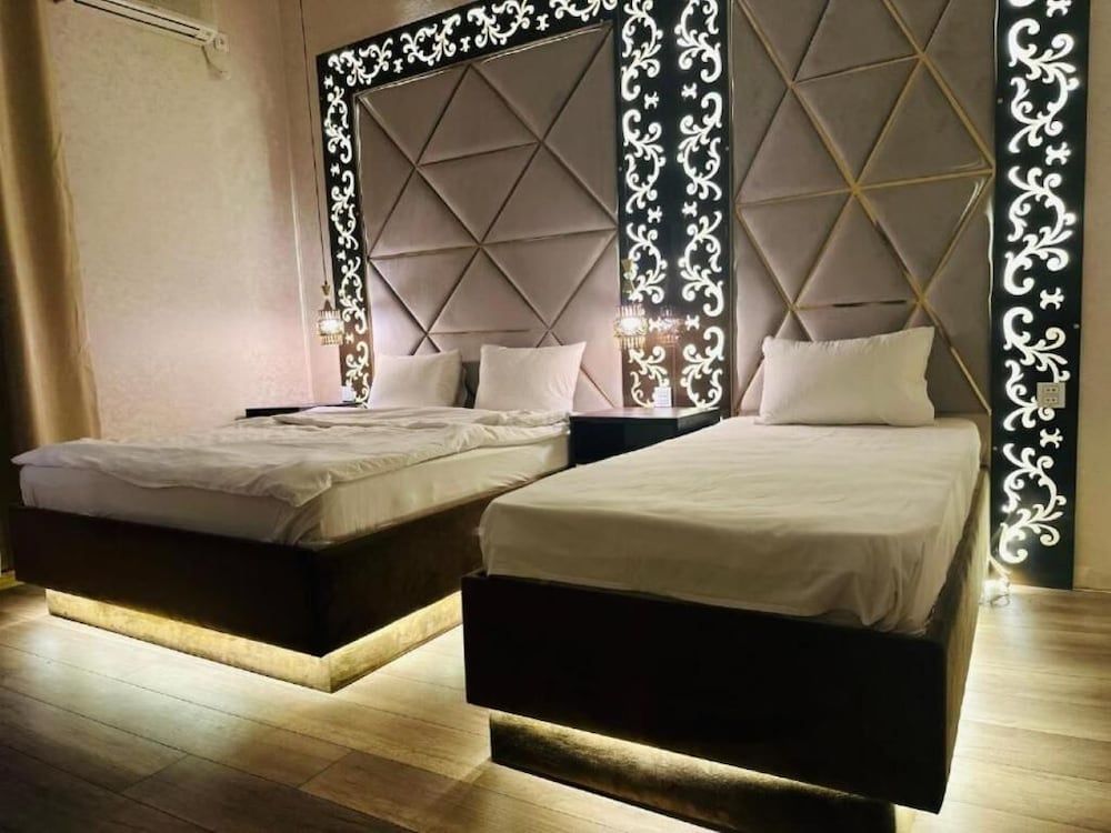 Standard Triple Room, City View