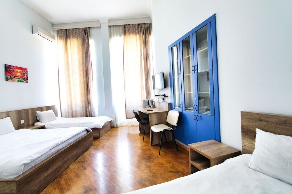 Family Suite, City View