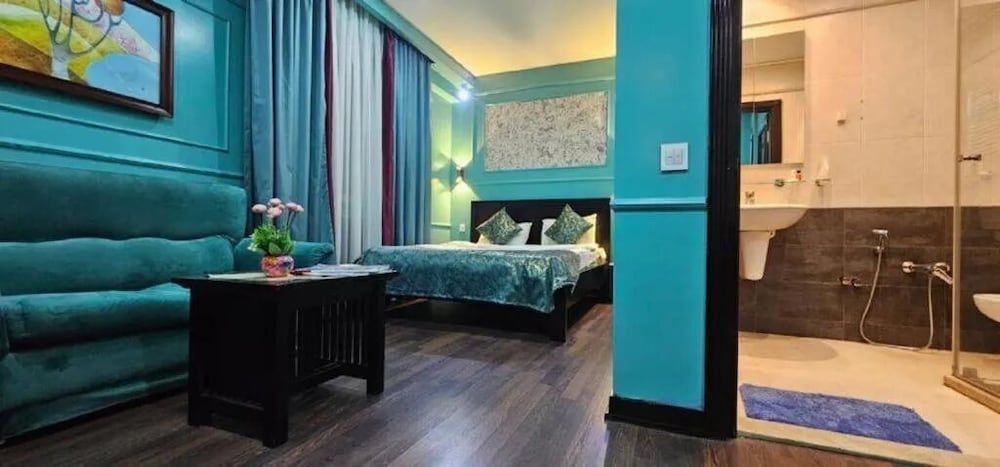 Classic Double Room, City View