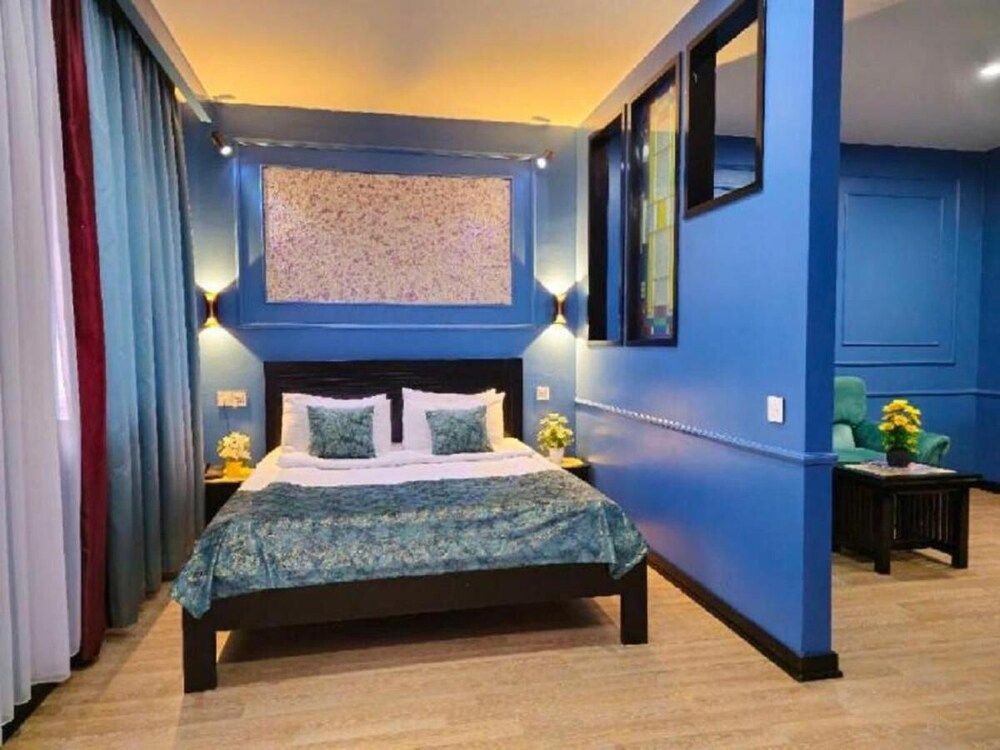 Deluxe Double Room, 1 King Bed, City View
