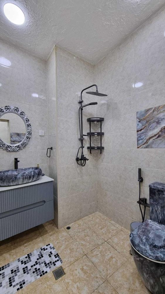 Apartments History 1870 Family Apartment, Courtyard View 6