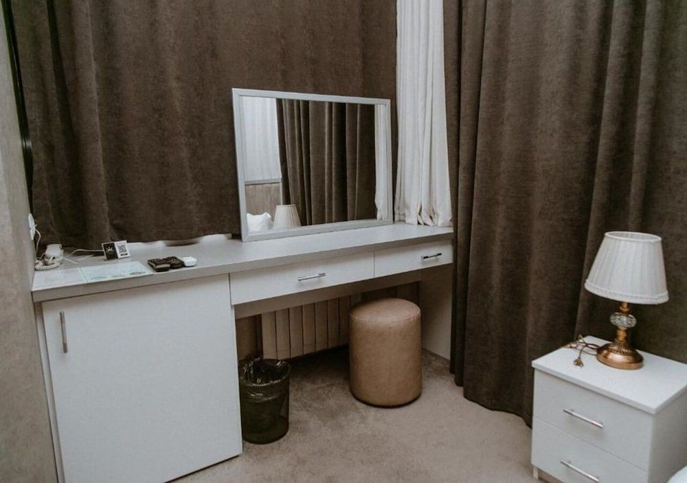 Sunday INN Hotel Double Room, City View 11