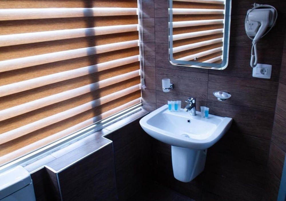 Sunday INN Hotel Double Room, City View 8