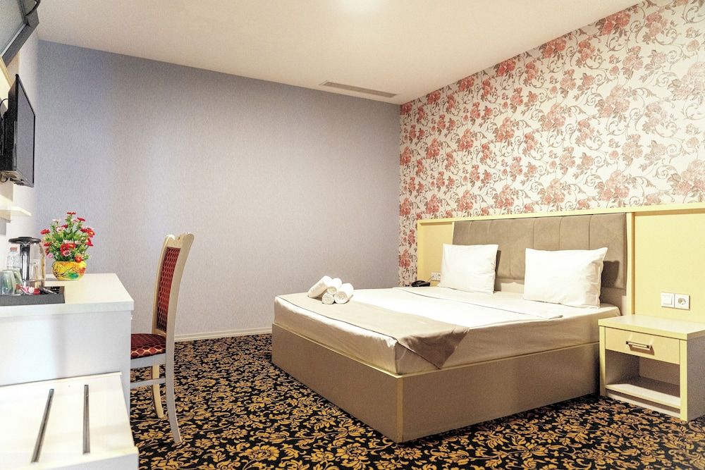 Alis Hotel