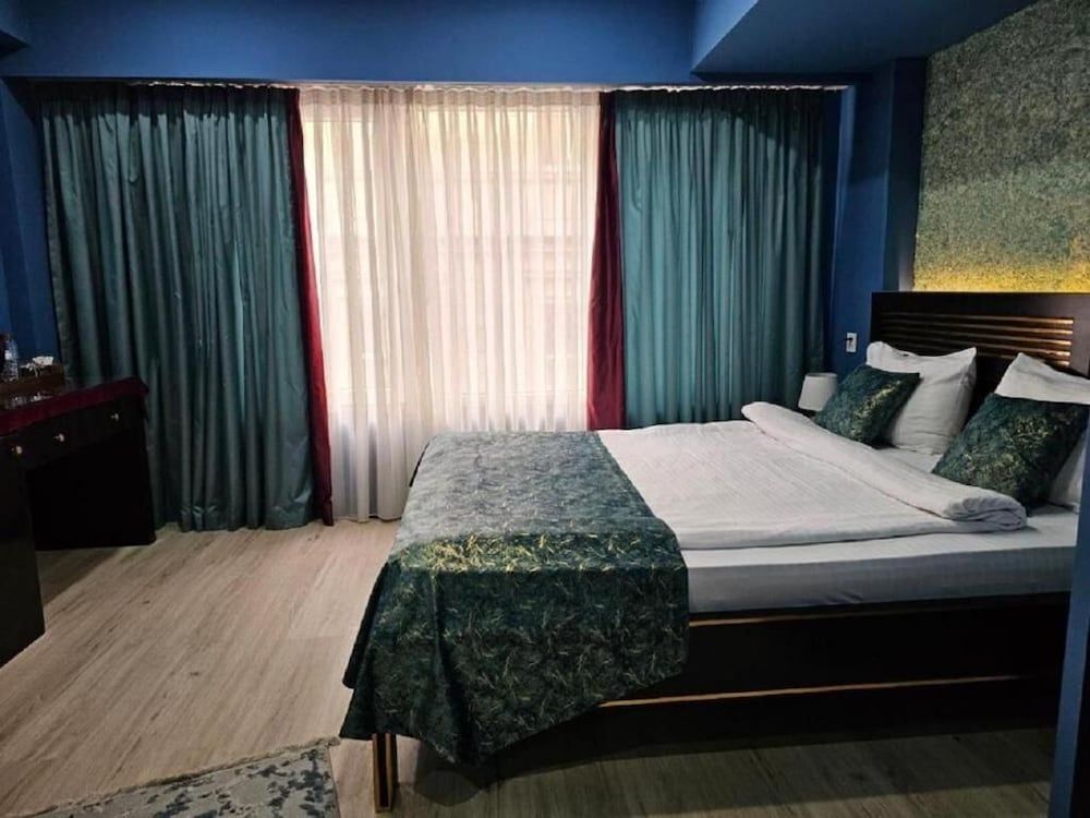 Hazz Palace Hotel Baku Standard Double or Twin Room 11