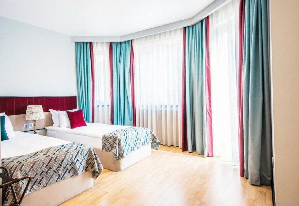 Hazz Palace Hotel Baku Standard Double or Twin Room 4