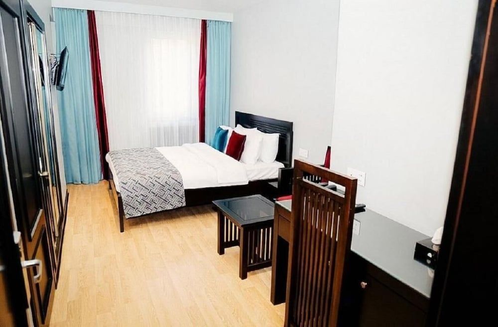 Hazz Palace Hotel Baku Standard Double or Twin Room 7
