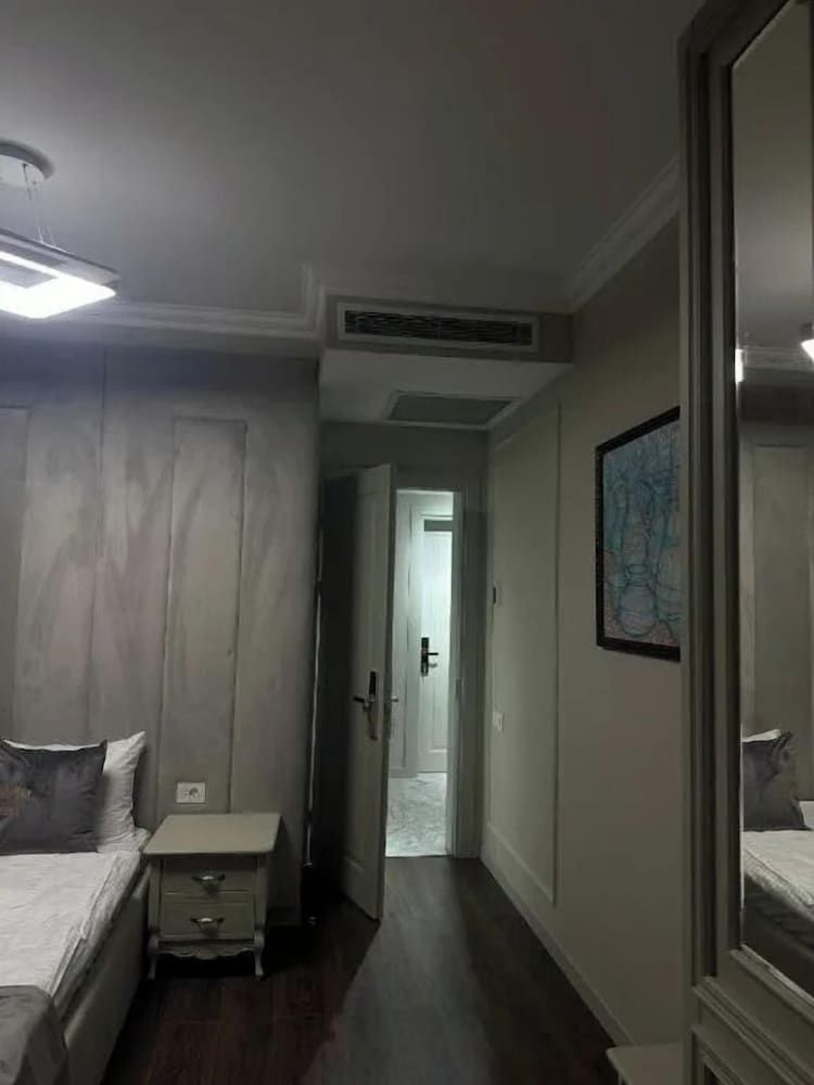 Parliament Palace Hotel Baku Standard Room, City View 17