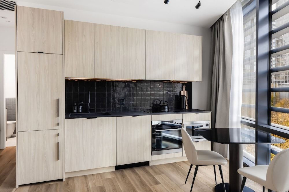 Smithe House Studio 7