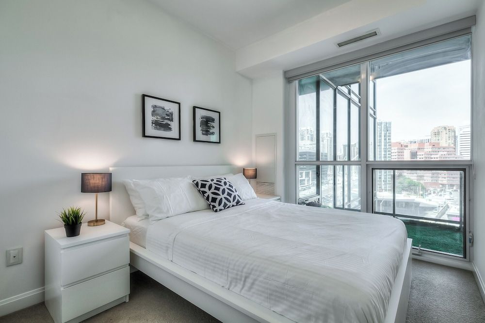 The Greenville Deluxe Suites & Towers Luxury Suite, 2 Bedrooms, City View 4