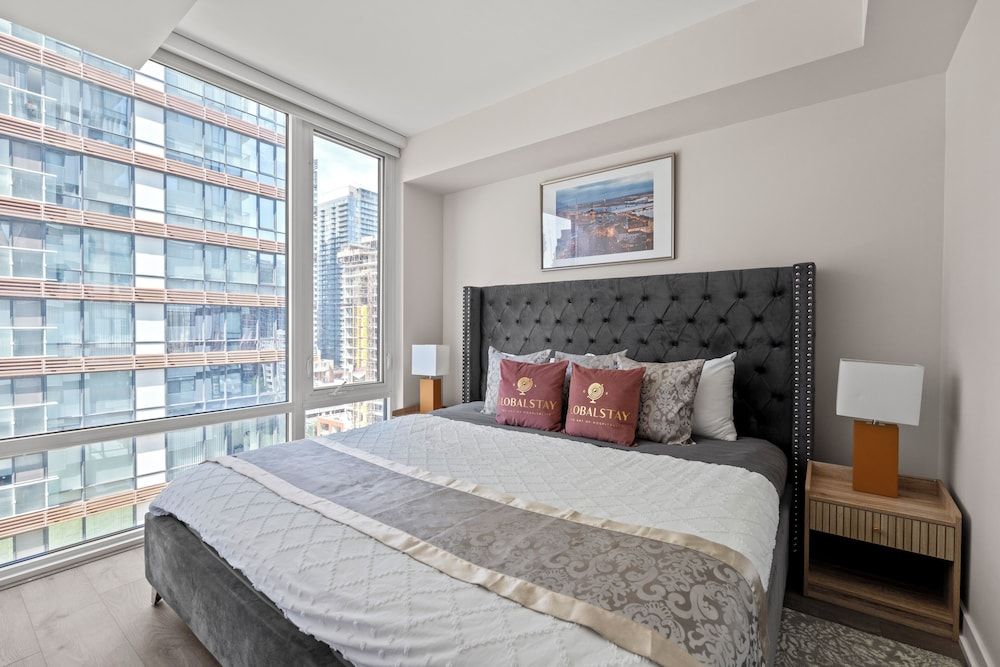 GLOBALSTAY Teahouse Condos in DT Toronto