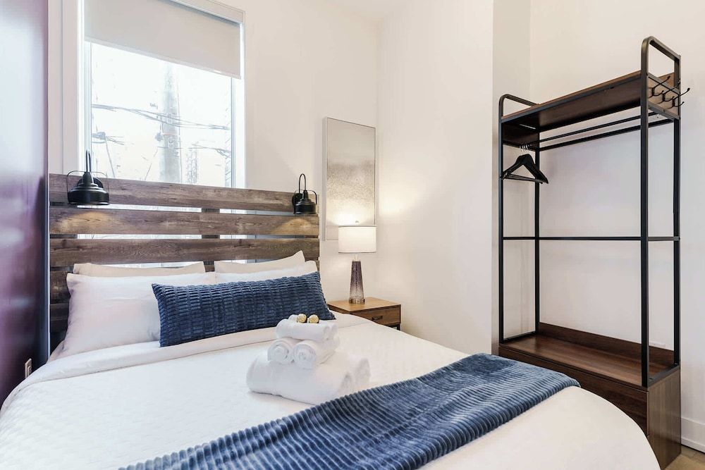 Suite, 3 Bedrooms, Patio, City View