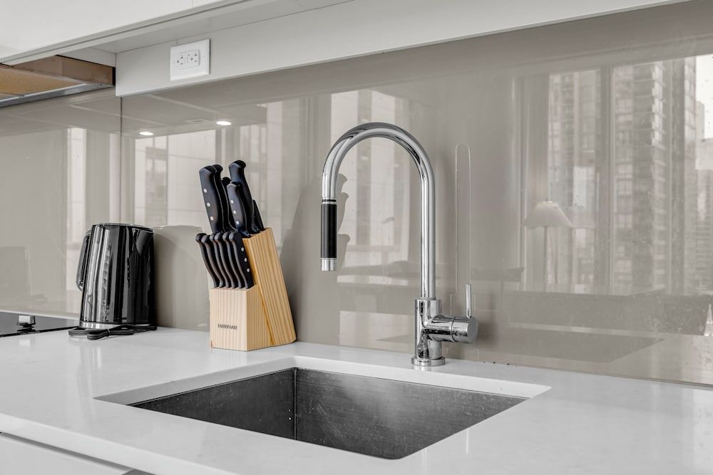 City Centre Suites Design Condo, 2 Bedrooms, Kitchen, City View 8