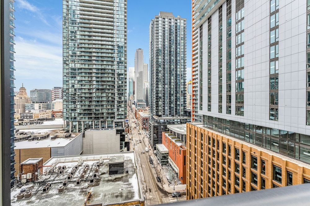 City Centre Suites Design Condo, 2 Bedrooms, Kitchen, City View 7