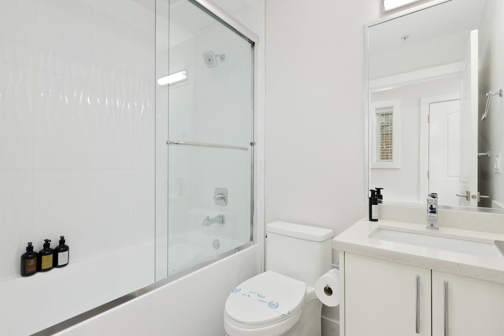 791 Durward Avenue Premium Apartment 7