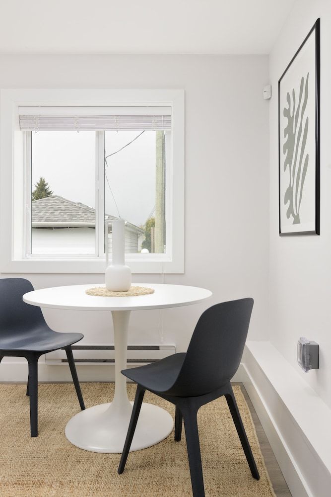 791 Durward Avenue Premium Apartment 5