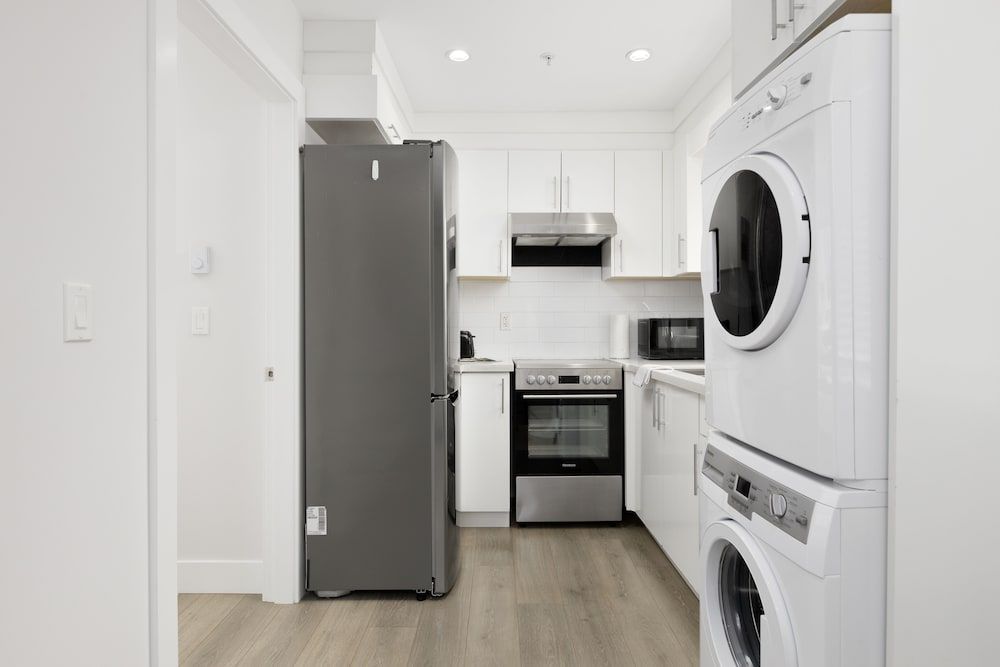 791 Durward Avenue Premium Apartment 6