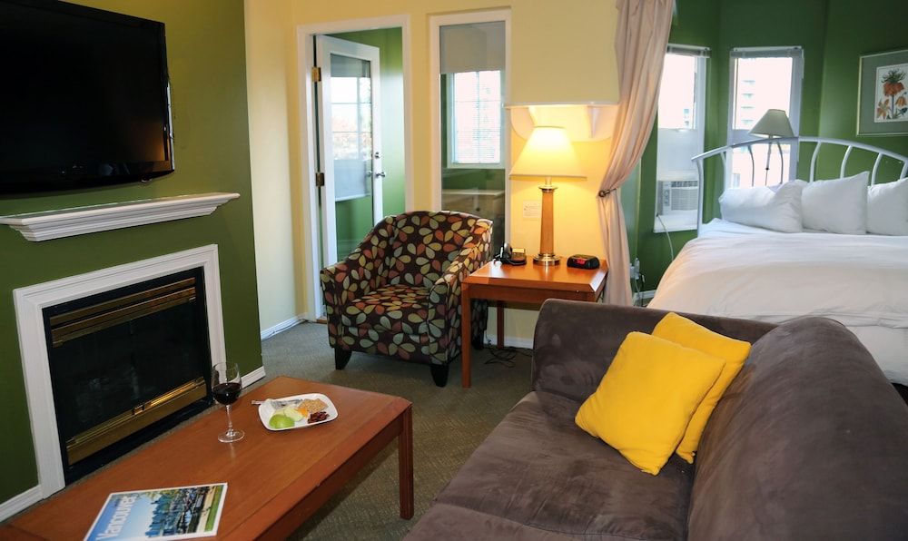 Times Square Suites Hotel Studio & Den 3