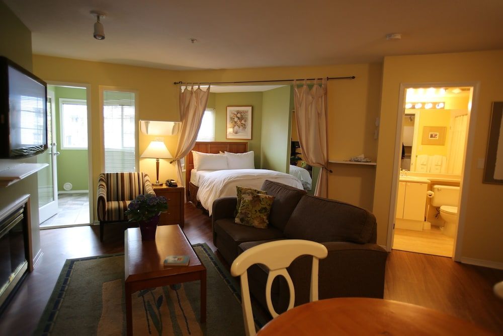 Times Square Suites Hotel Studio & Den 4