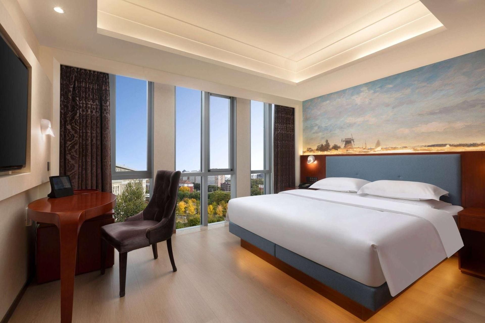 1 Queen Bed, Superior Room, Non-Smoking