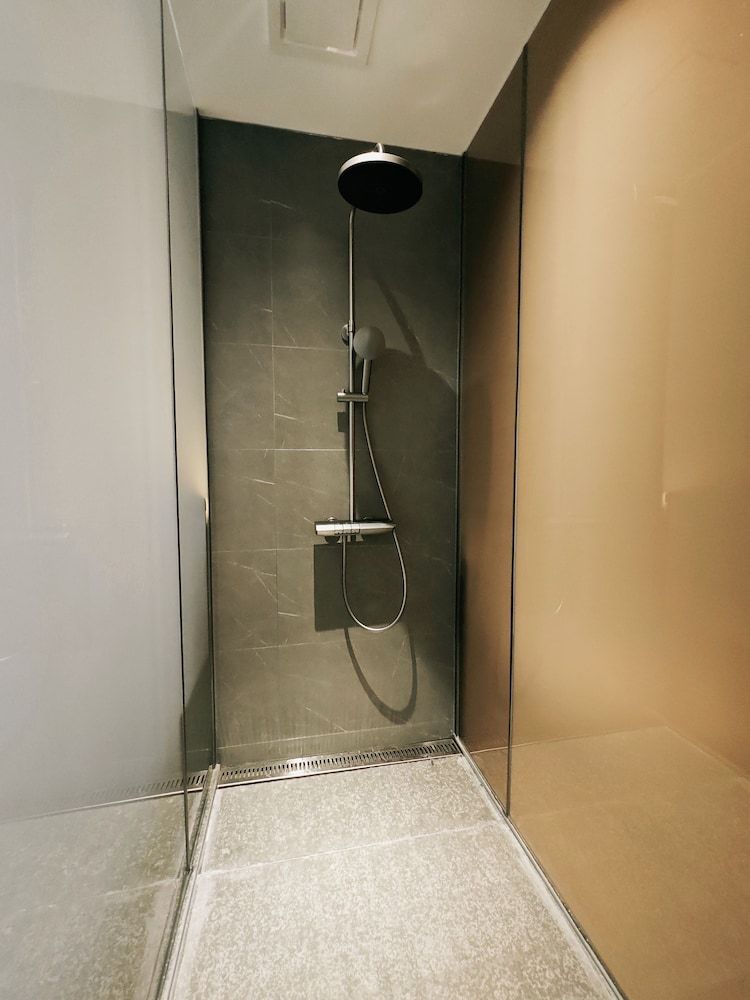 Coffizz Hotel Beijing Senior Room, City View 8