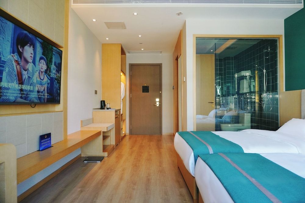 Coffizz Hotel Beijing Senior Room, City View 9