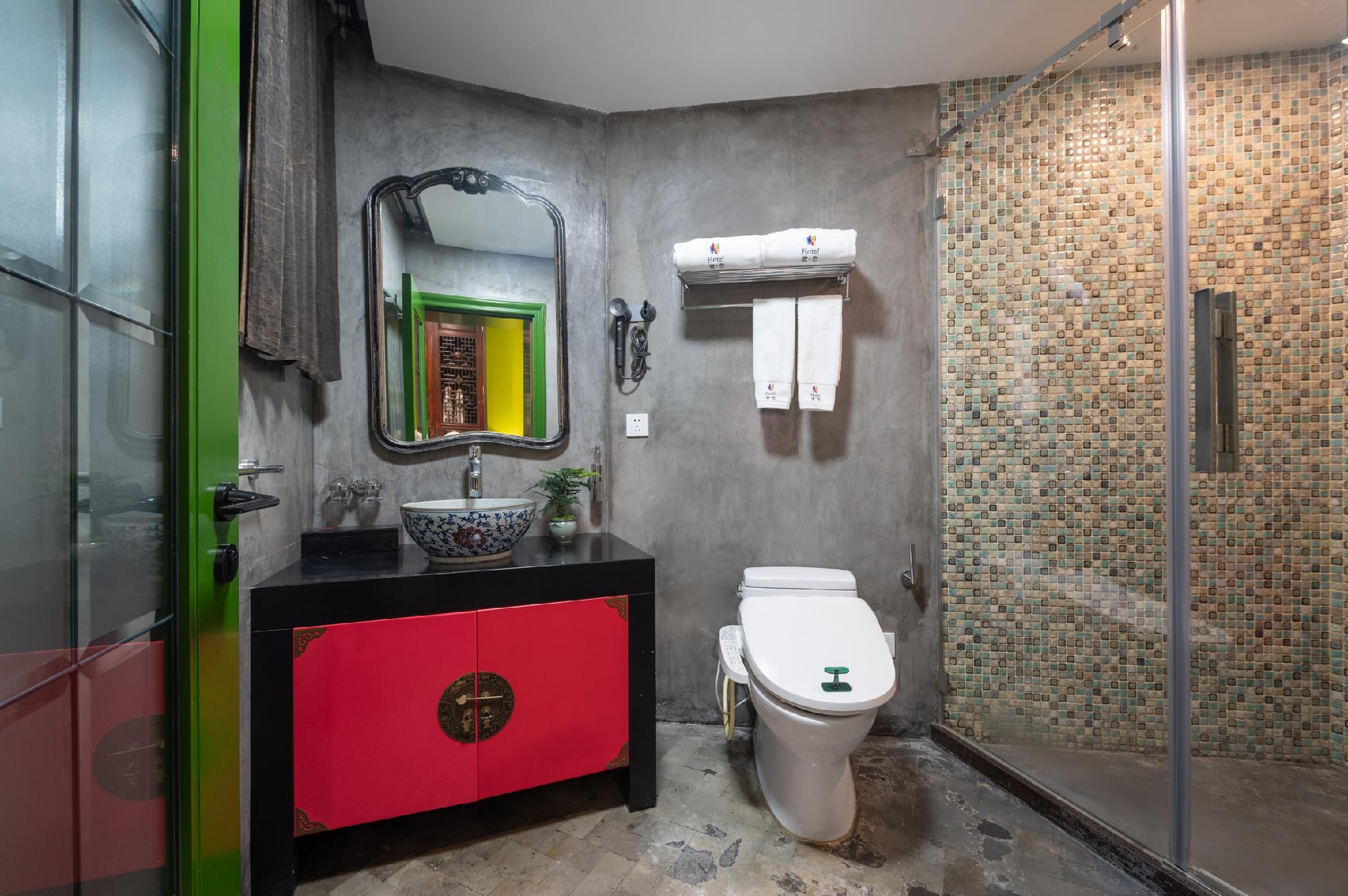 Hotel Cote Cour Deductive Beijing Room with Queen Bed 3