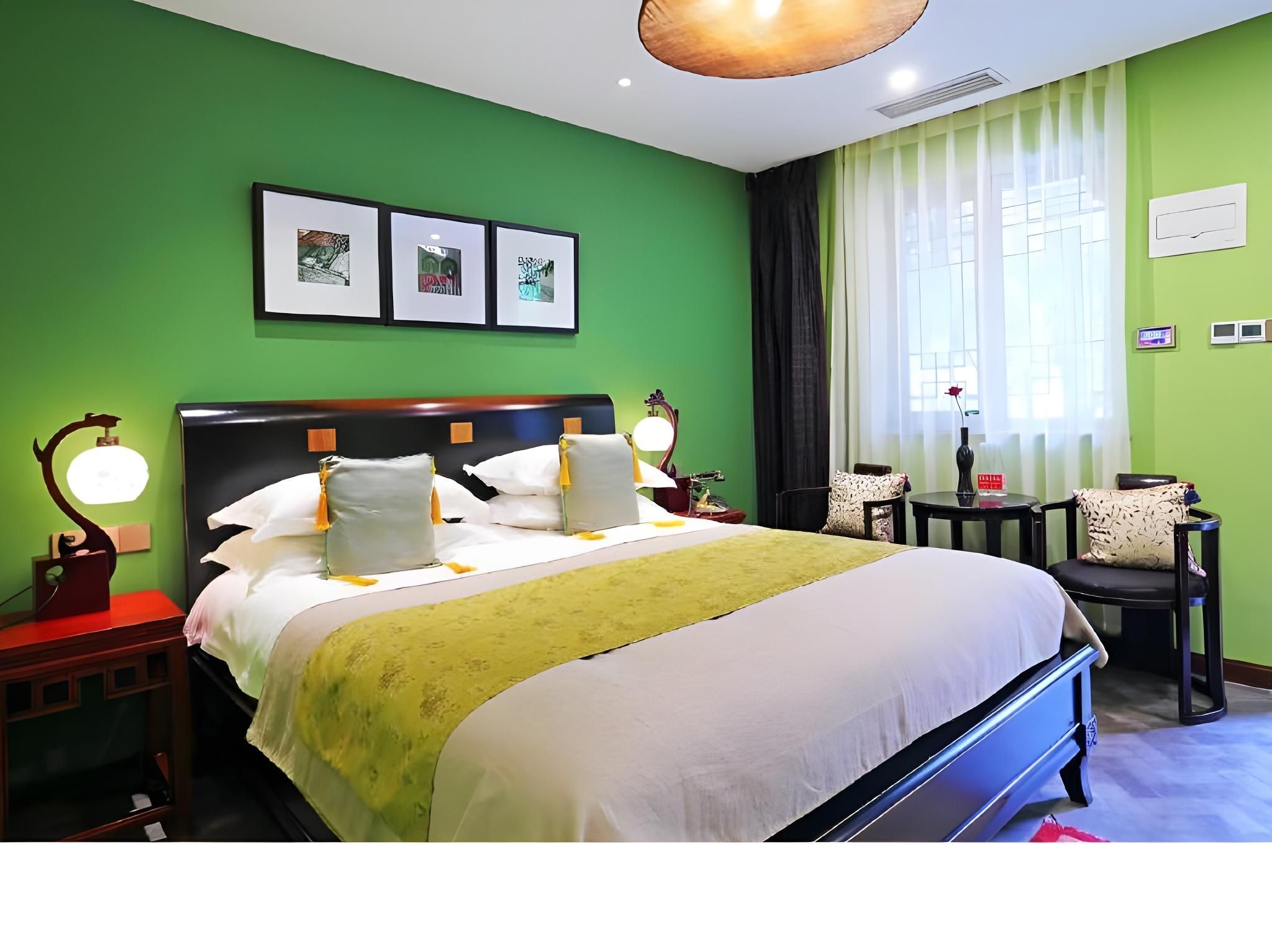 Hotel Cote Cour Deductive Beijing Room with Queen Bed 2