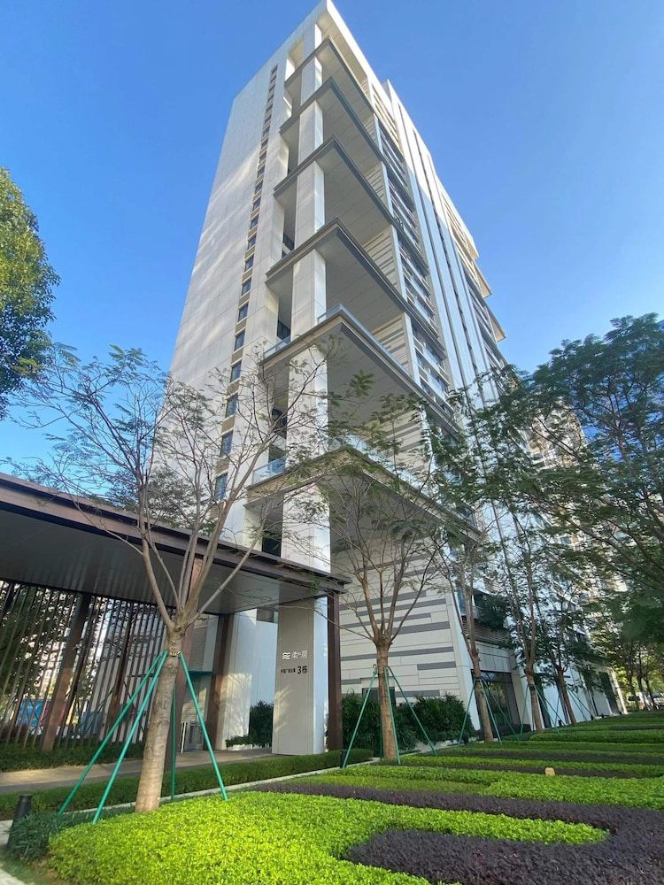 RHO HOTEL