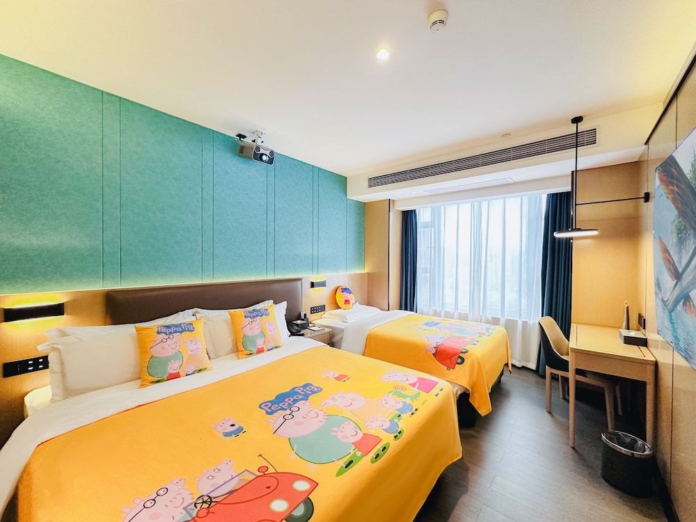 Signature Triple Room