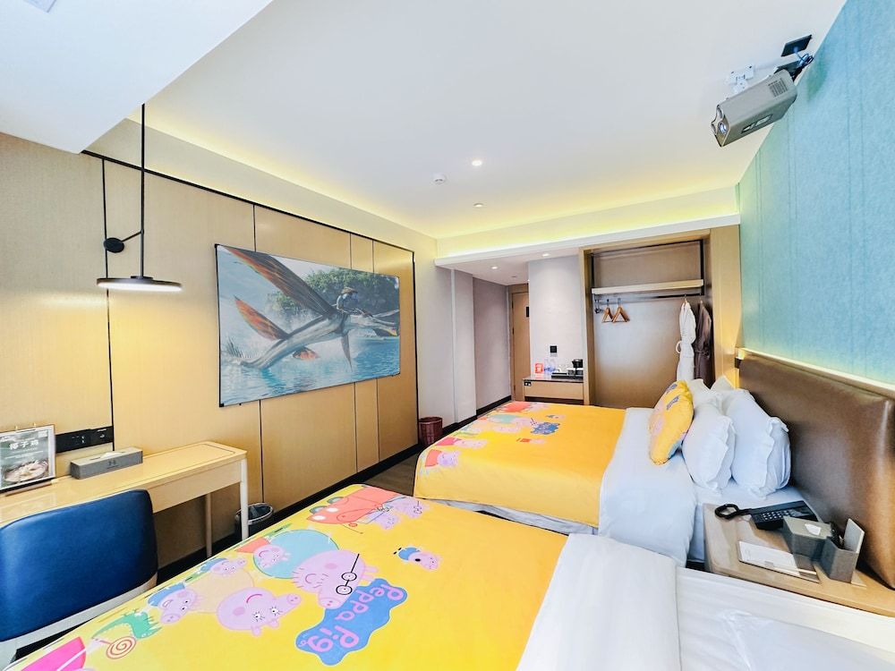 Signature Triple Room
