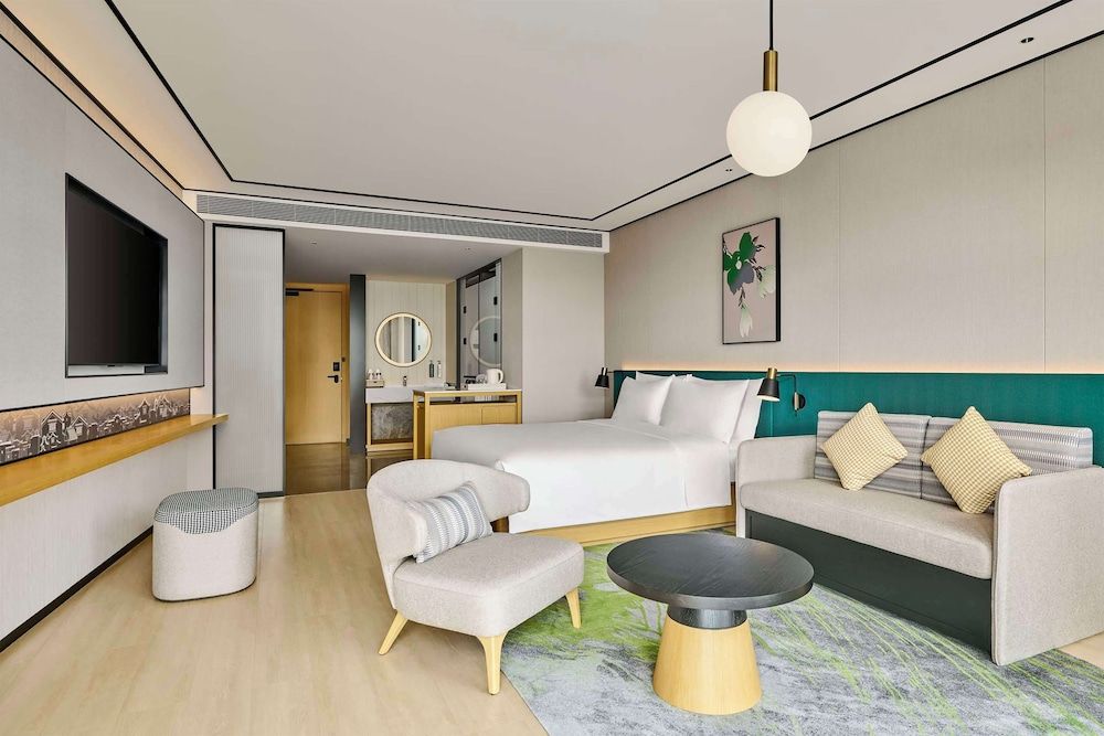 Premium Room, 1 King Bed