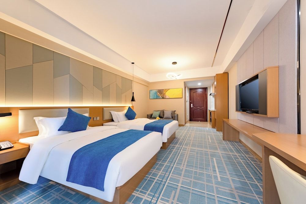 Basic Twin Room, Balcony, City View
