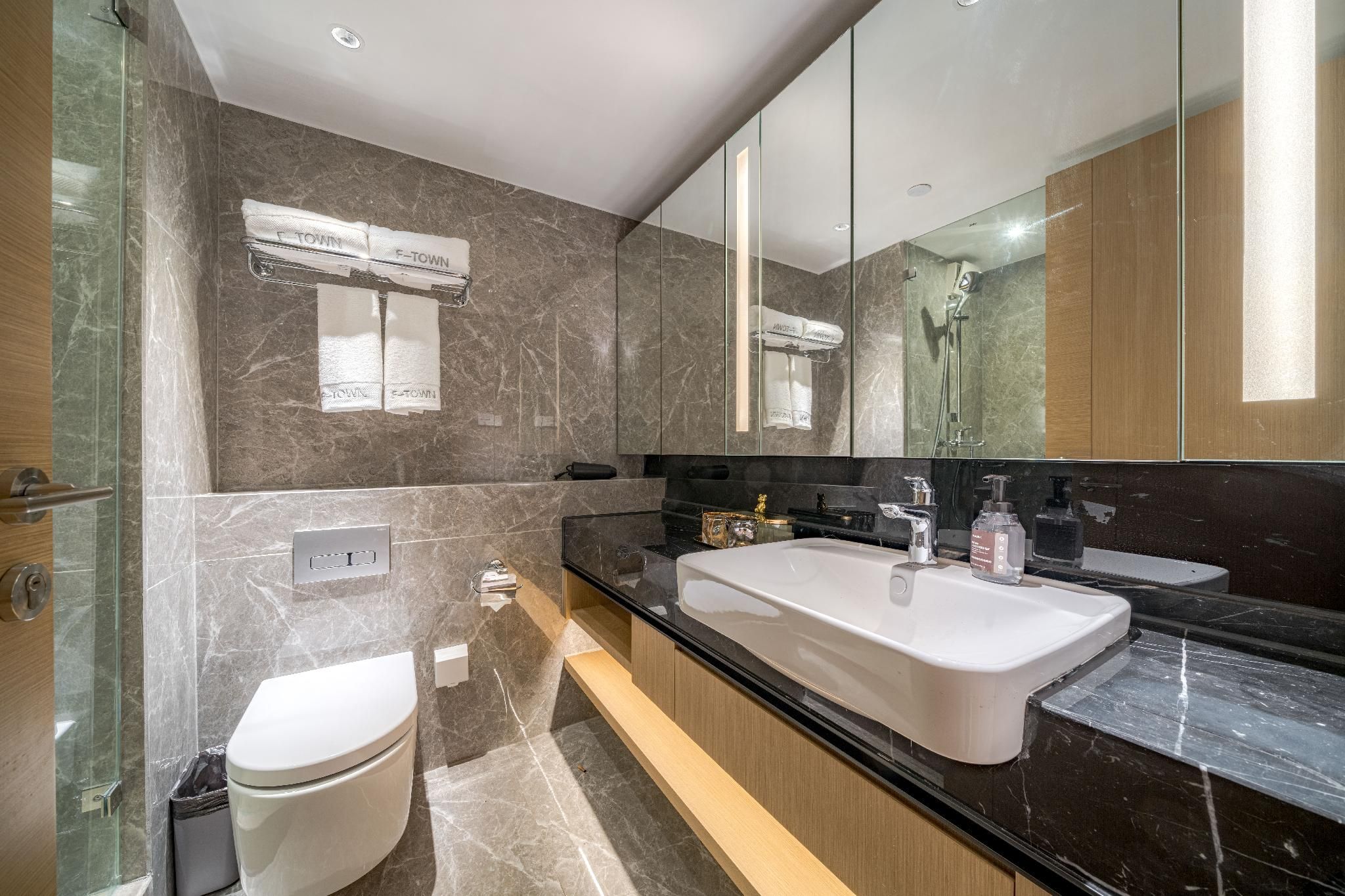 Loft Suite