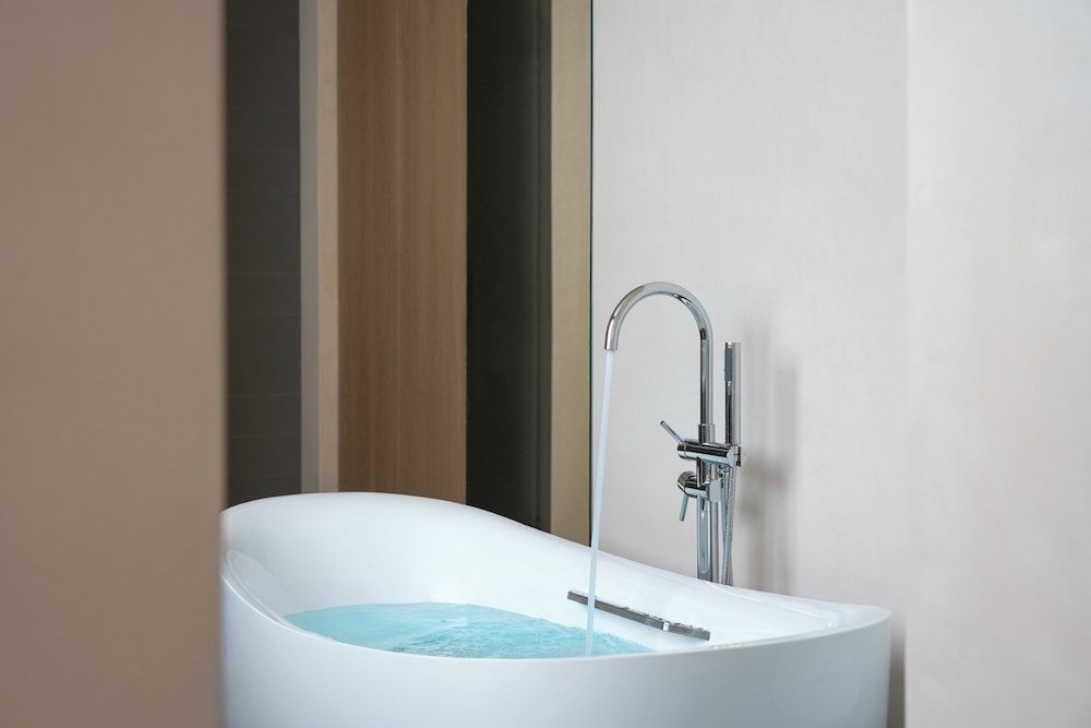 Miyue Shenzhen Blue and White Holy Island Cliff Pool Hotel Elite Room, 1 Bedroom, Courtyard View 6