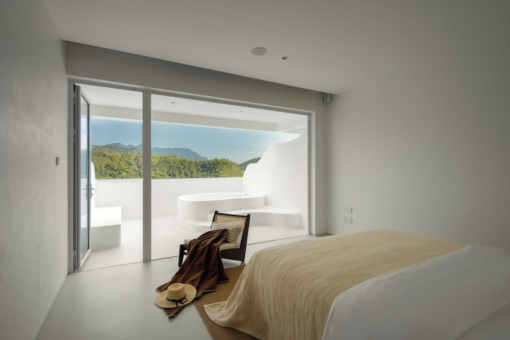 Honeymoon Room, 1 Queen Bed, Partial Ocean View