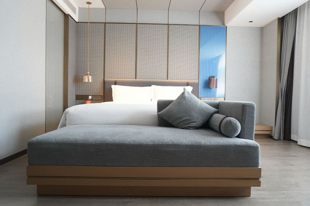 Luxury Double Room, City View