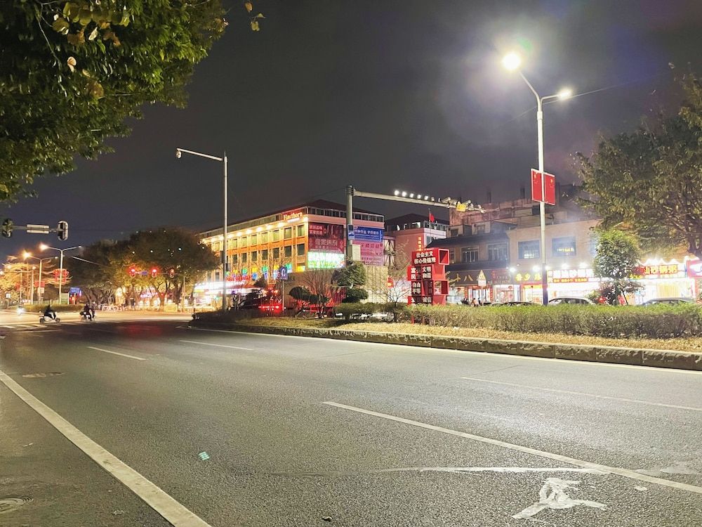 Huahang Hotel - Free airport shuttle bus Economy Single Room 4