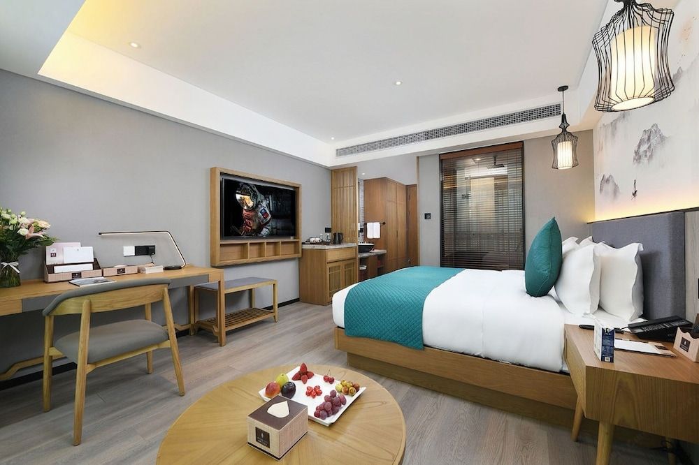 Deluxe Double Room, City View