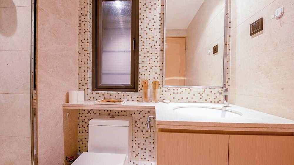 Tianxi Apartment KKone Branch Business Room, Balcony, Garden View 3