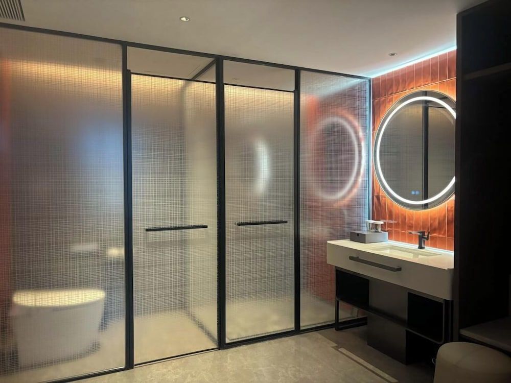 UrCove by Hyatt Shanghai Xuhui West Comfort Double Room 2