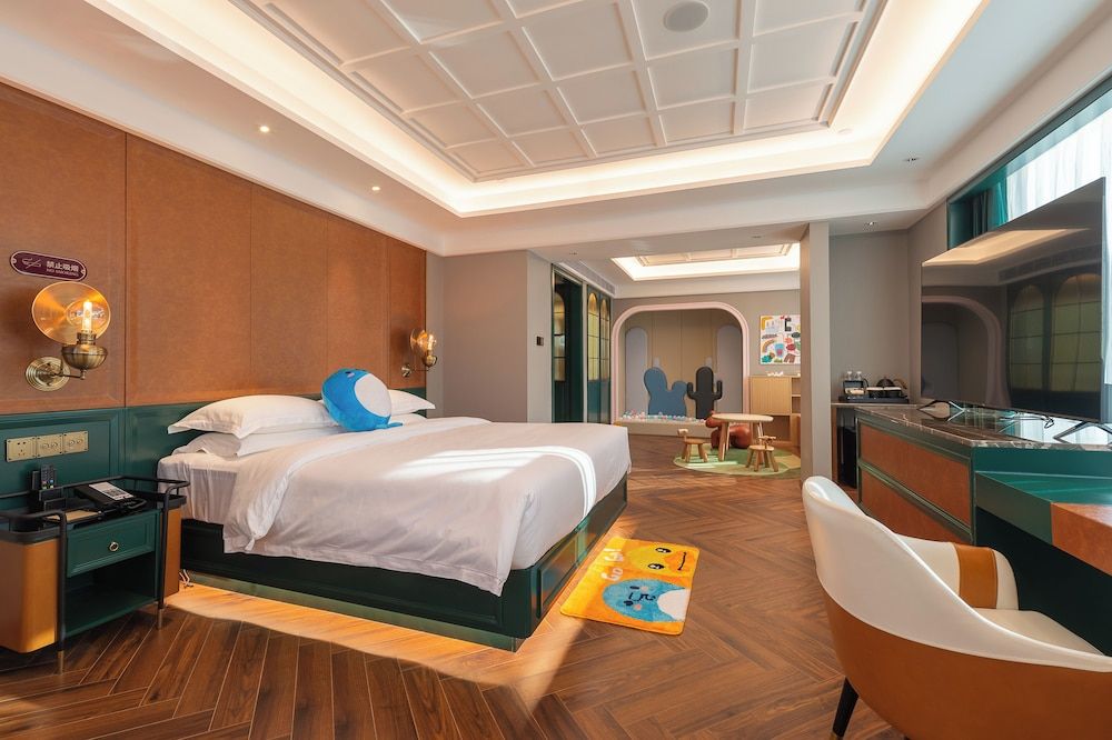 Family Suite, City View