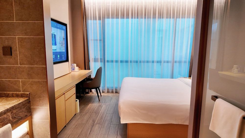 ARTING HOTEL Basic Double Room 10