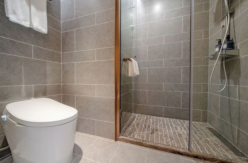 ARTING HOTEL Basic Double Room 6